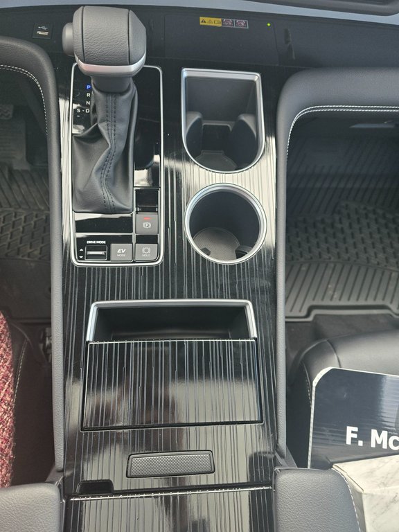 2025 Toyota Sienna XSE AWD in Grand Falls, New Brunswick - 16 - w1024h768px