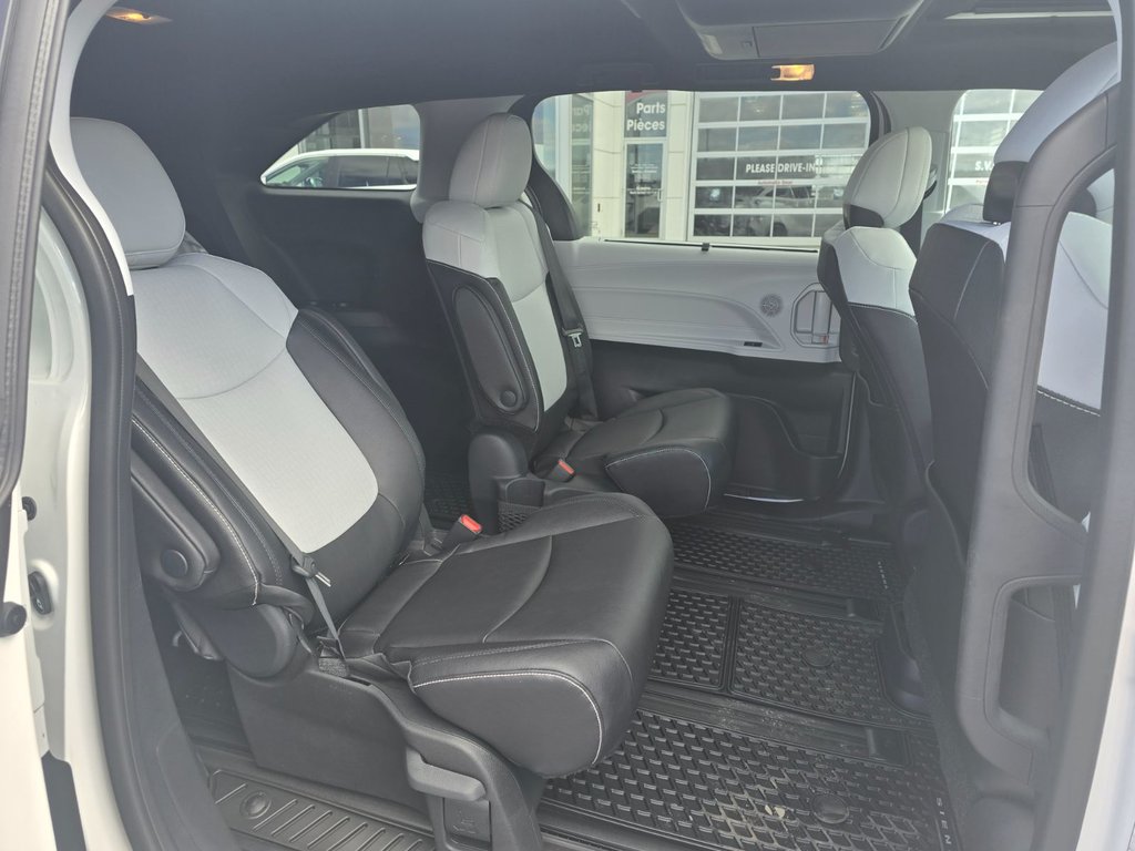 2025 Toyota Sienna XSE AWD in Grand Falls, New Brunswick - 11 - w1024h768px