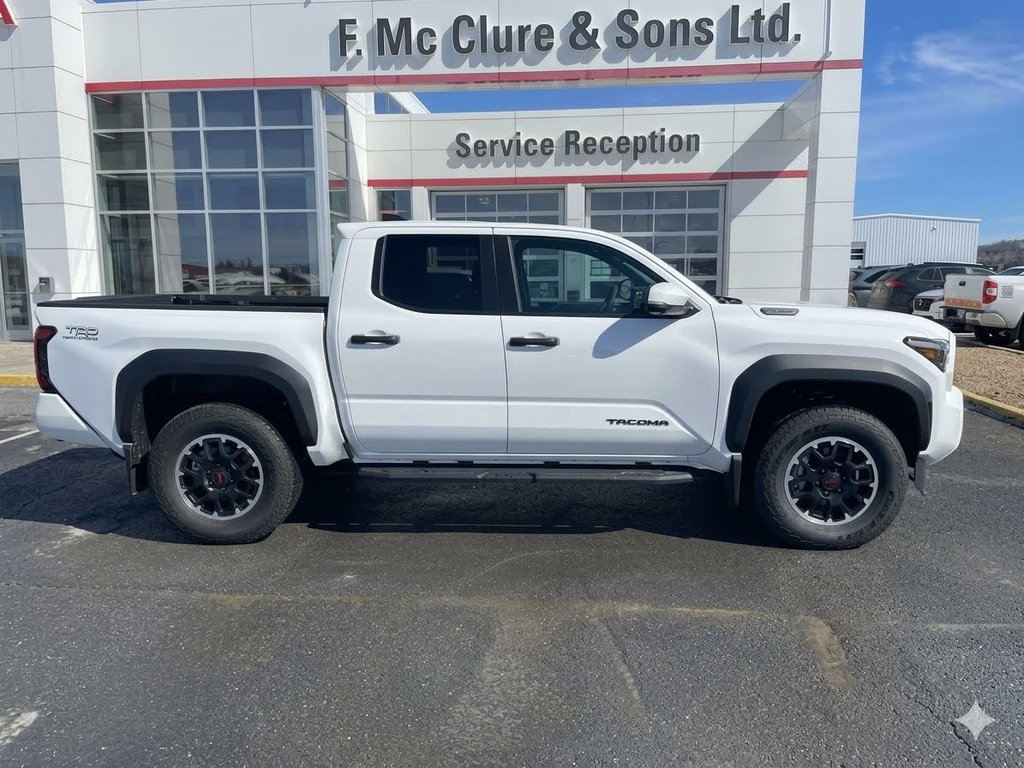 Toyota Tacoma Hybrid TRD Off Road Premium 2026 à Grand-Sault, Nouveau-Brunswick - 1 - w1024h768px