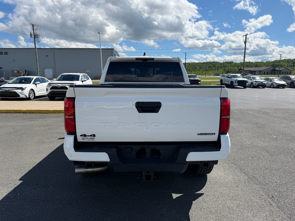 Toyota Tacoma Hybrid TRD Off Road Premium 2026 à Grand-Sault, Nouveau-Brunswick - 4 - w1024h768px