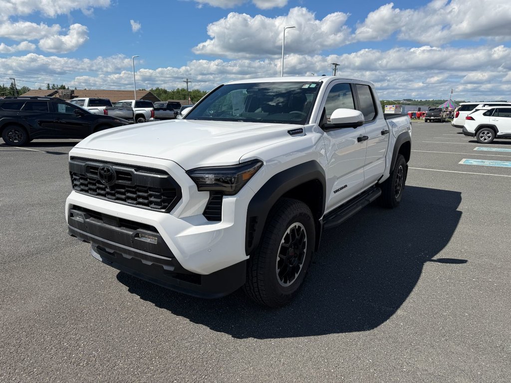 Toyota Tacoma Hybrid TRD Off Road Premium 2026 à Grand-Sault, Nouveau-Brunswick - 7 - w1024h768px