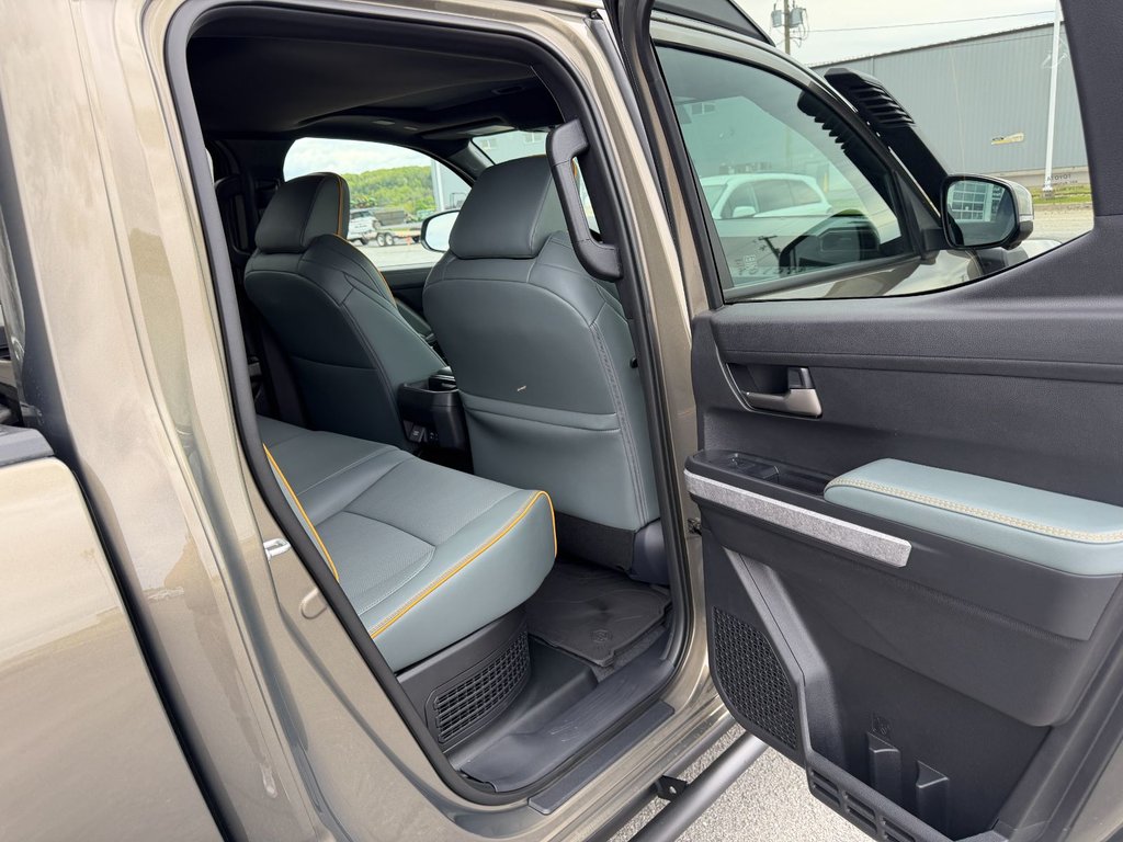 Toyota Tacoma Hybrid Trailhunter 2026 à Grand-Sault, Nouveau-Brunswick - 11 - w1024h768px