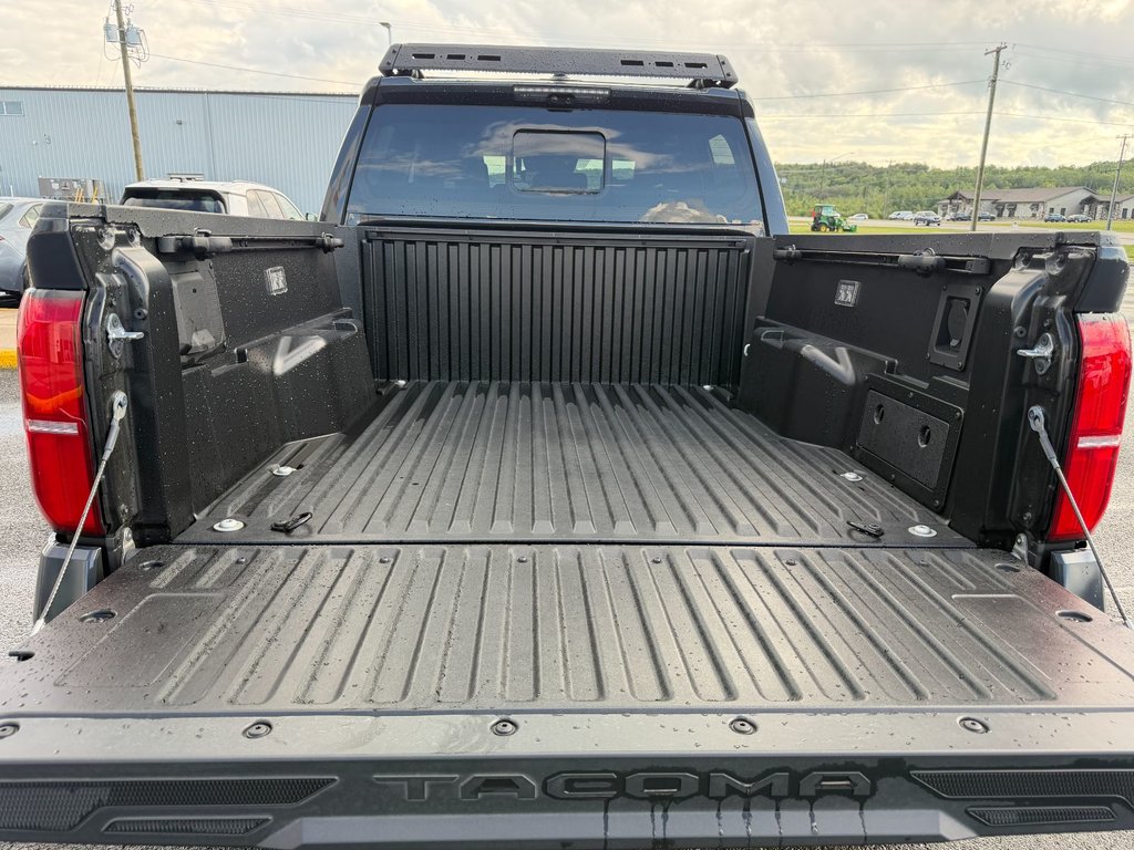 Toyota Tacoma Hybrid TRD Off Road Premium 2026 à Grand-Sault, Nouveau-Brunswick - 13 - w1024h768px