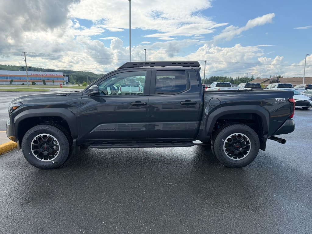Toyota Tacoma Hybrid TRD Off Road Premium 2026 à Grand-Sault, Nouveau-Brunswick - 6 - w1024h768px