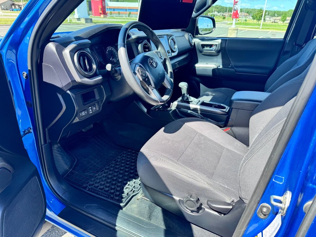 Toyota Tacoma TRD OFF ROAD 2018 à Grand-Sault, Nouveau-Brunswick - 13 - w1024h768px