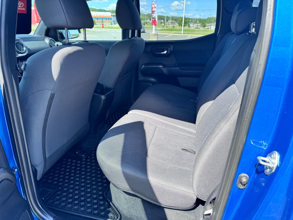 Toyota Tacoma TRD OFF ROAD 2018 à Grand-Sault, Nouveau-Brunswick - 12 - w1024h768px