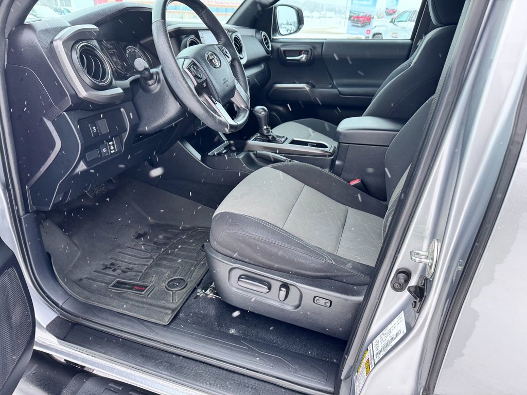 2020 Toyota Tacoma in Grand Falls, New Brunswick - 13 - w1024h768px