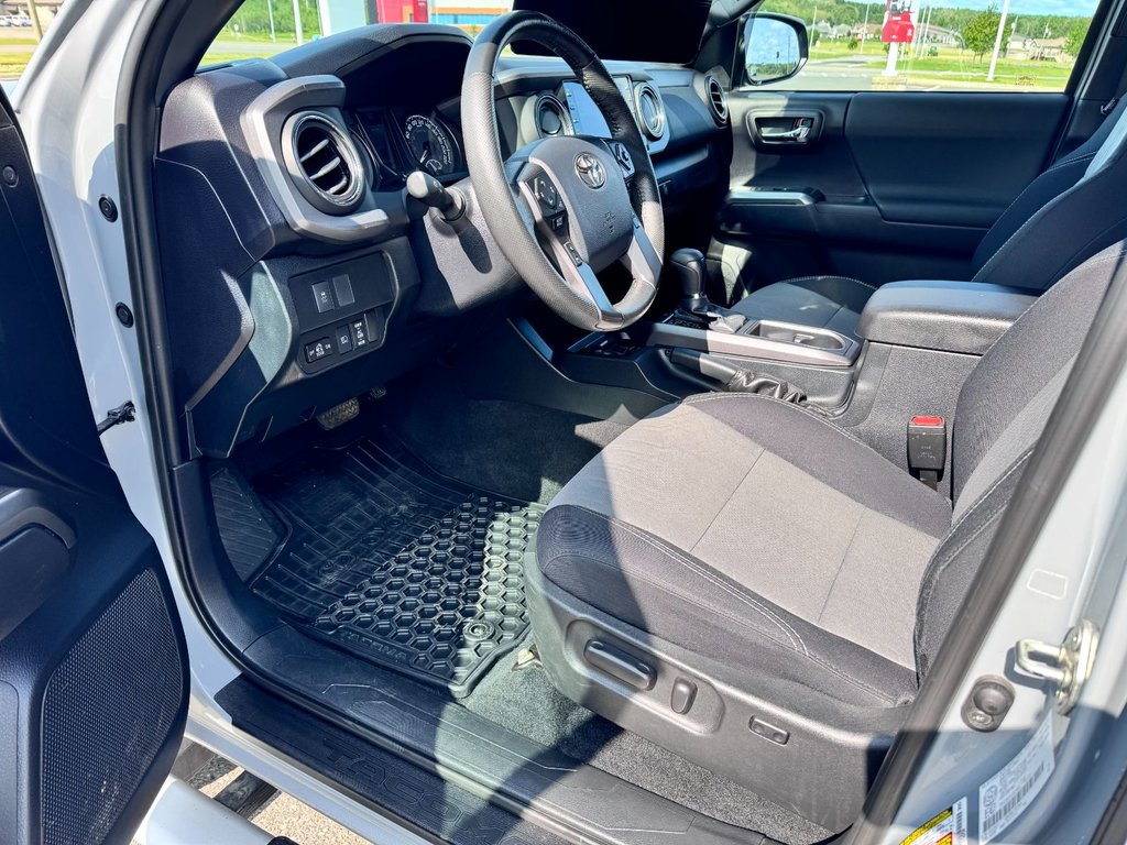 2020 Toyota Tacoma TRD OFF ROAD in Grand Falls, New Brunswick - 13 - w1024h768px
