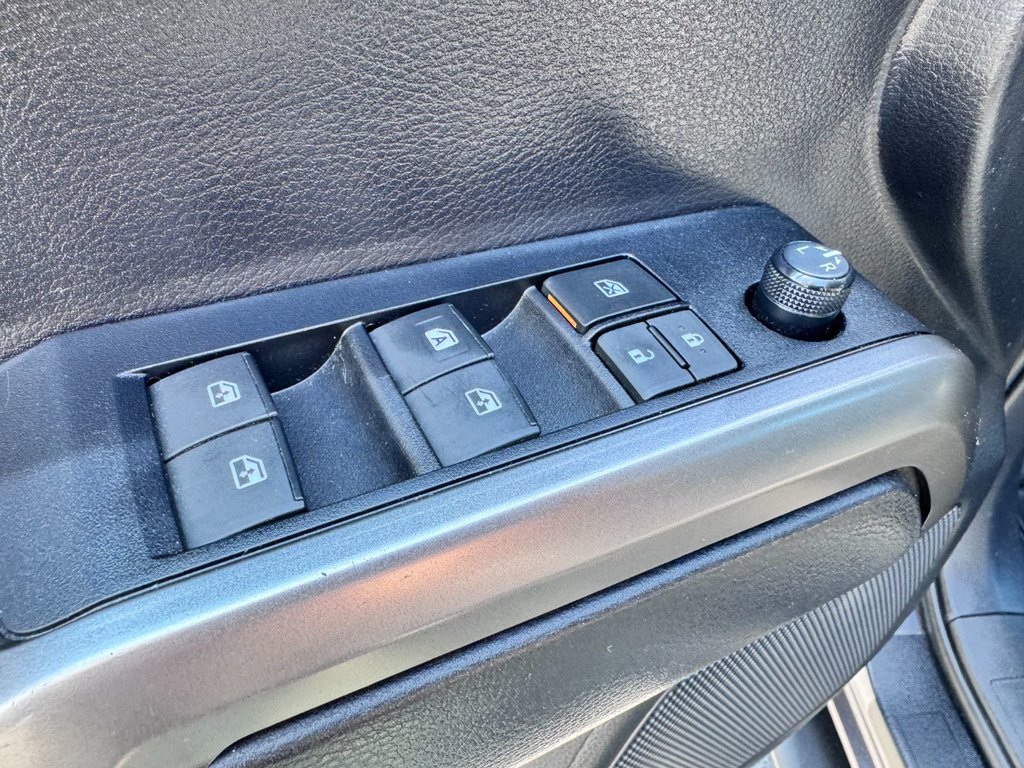 2021 Toyota Tacoma SR5 CREW in Grand Falls, New Brunswick - 16 - w1024h768px