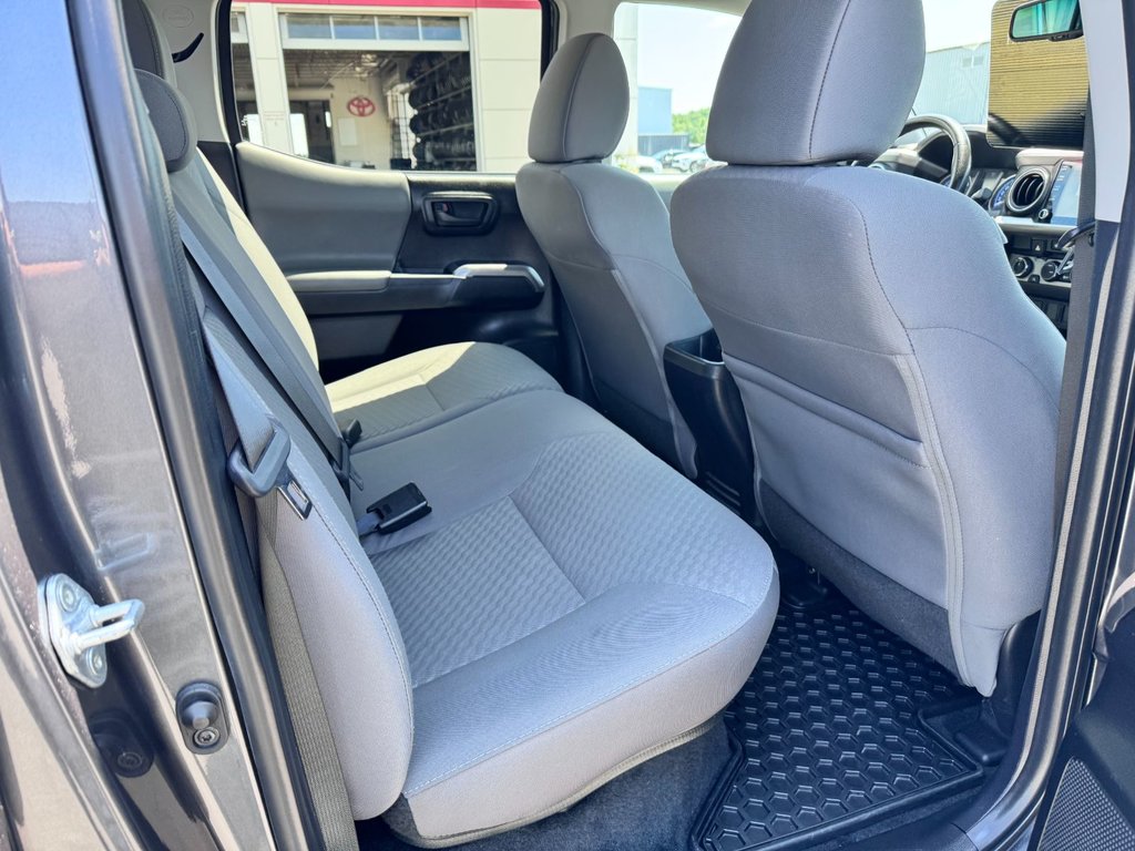 2021 Toyota Tacoma SR5 CREW in Grand Falls, New Brunswick - 11 - w1024h768px