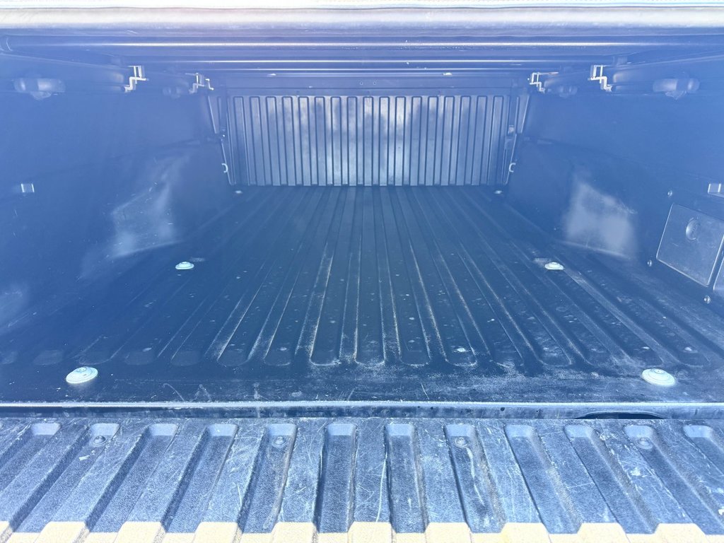 2021 Toyota Tacoma SR5 CREW in Grand Falls, New Brunswick - 12 - w1024h768px