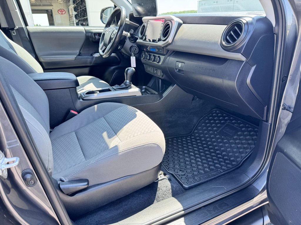 2021 Toyota Tacoma SR5 CREW in Grand Falls, New Brunswick - 10 - w1024h768px