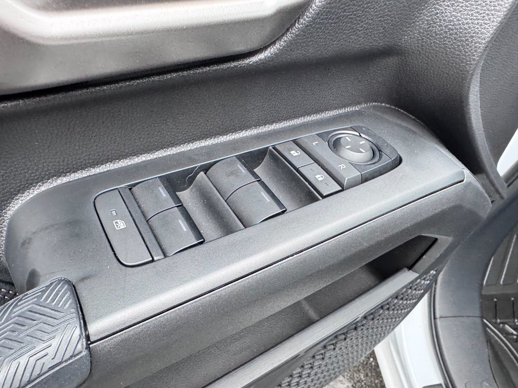 Toyota Tacoma Hybrid 2025 à Grand-Sault, Nouveau-Brunswick - 17 - w1024h768px