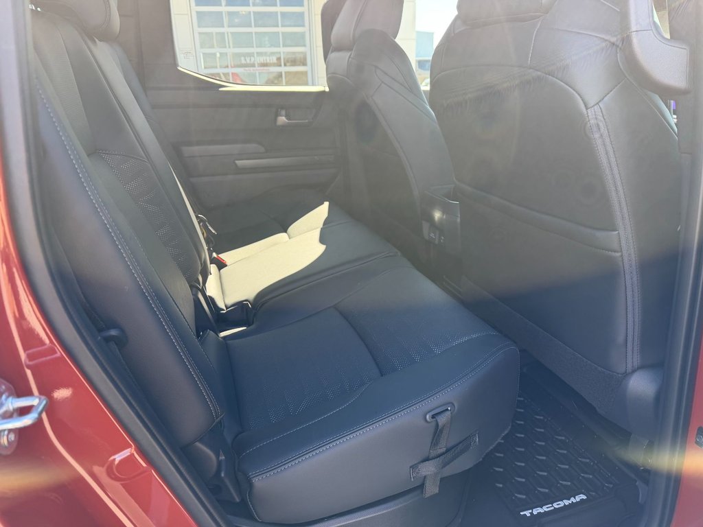 Toyota Tacoma TRD OFF ROAD PREMIUM 2025 à Grand-Sault, Nouveau-Brunswick - 11 - w1024h768px