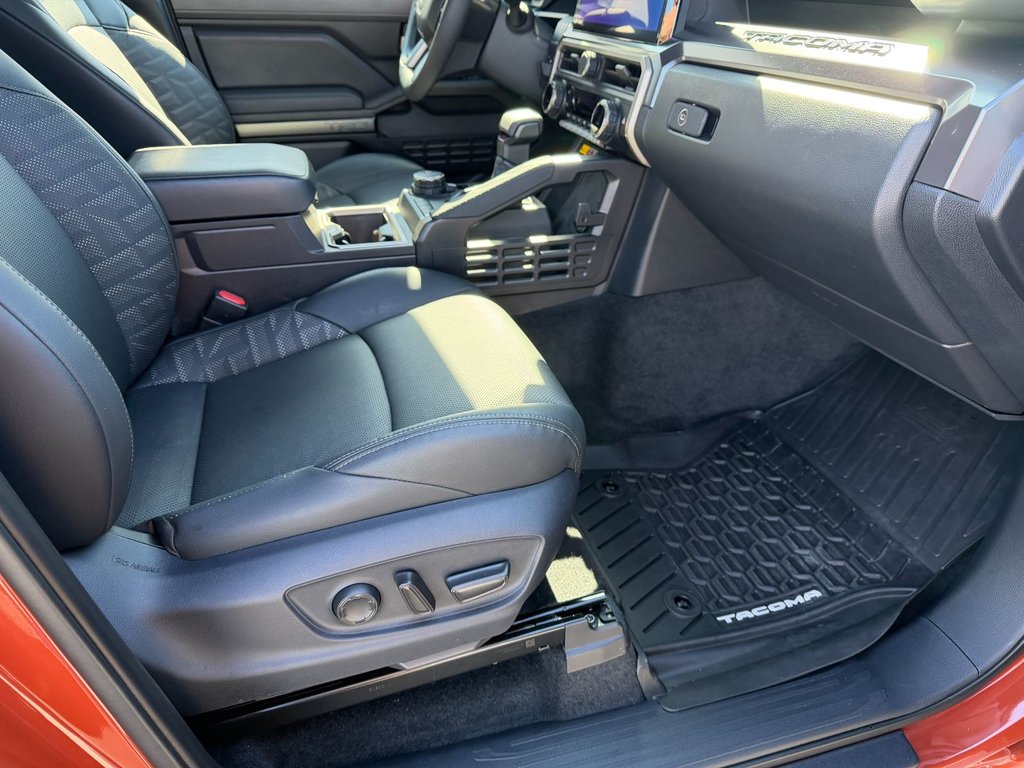 Toyota Tacoma TRD OFF ROAD PREMIUM 2025 à Grand-Sault, Nouveau-Brunswick - 10 - w1024h768px