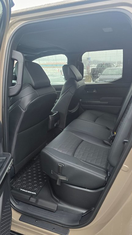 Toyota Tacoma TRD OFF ROAD PREMIUM 2026 à Grand-Sault, Nouveau-Brunswick - 12 - w1024h768px