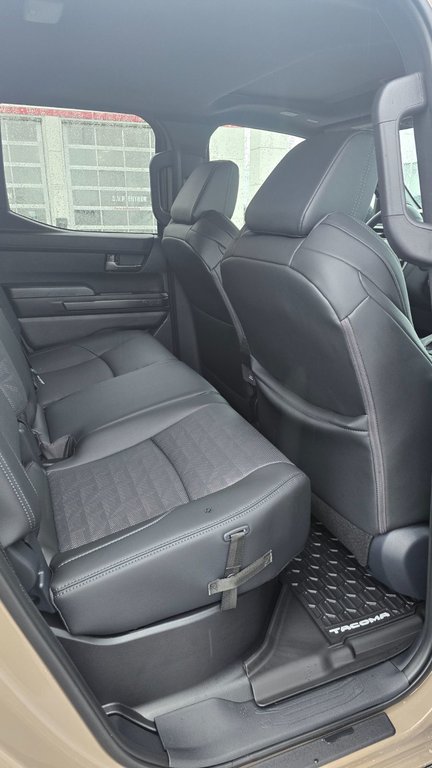 Toyota Tacoma TRD OFF ROAD PREMIUM 2026 à Grand-Sault, Nouveau-Brunswick - 10 - w1024h768px