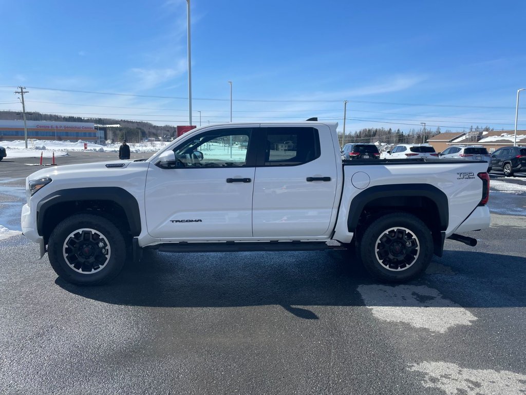 2026 Toyota Tacoma TRD OFFROAD PREMIUM 70HYBRID in Grand Falls, New Brunswick - 5 - w1024h768px