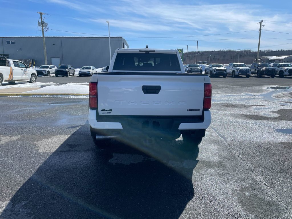 2026 Toyota Tacoma TRD OFFROAD PREMIUM 70HYBRID in Grand Falls, New Brunswick - 3 - w1024h768px