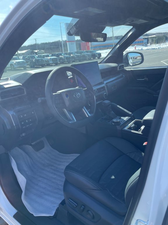 2026 Toyota Tacoma TRD OFFROAD PREMIUM 70HYBRID in Grand Falls, New Brunswick - 9 - w1024h768px