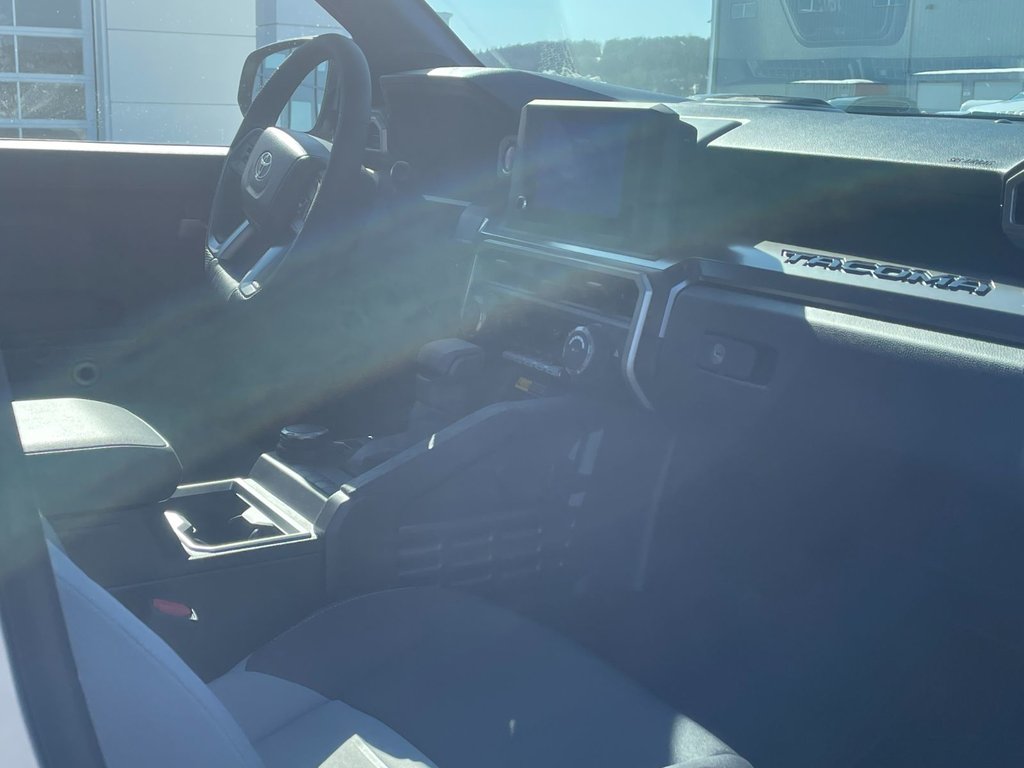 Toyota Tacoma TRD SPORT + 2026 à Grand-Sault, Nouveau-Brunswick - 11 - w1024h768px