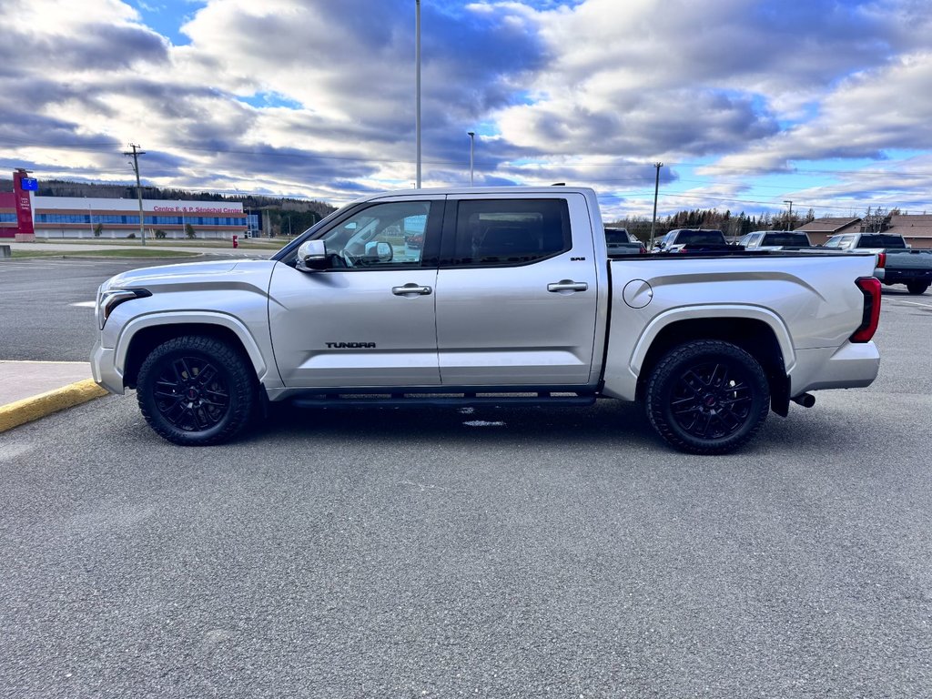 2022  Tundra CREWMAX SR in Grand Falls, New Brunswick - 7 - w1024h768px