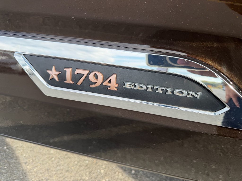 Toyota Tundra Platinum 2023 à Grand-Sault, Nouveau-Brunswick - 10 - w1024h768px