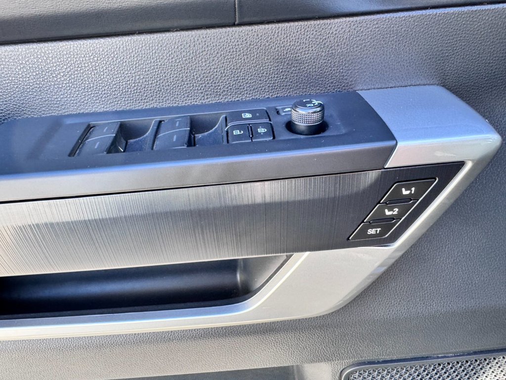 2025 Toyota Tundra Platinum Hybrid adv pkg in Grand Falls, New Brunswick - 17 - w1024h768px