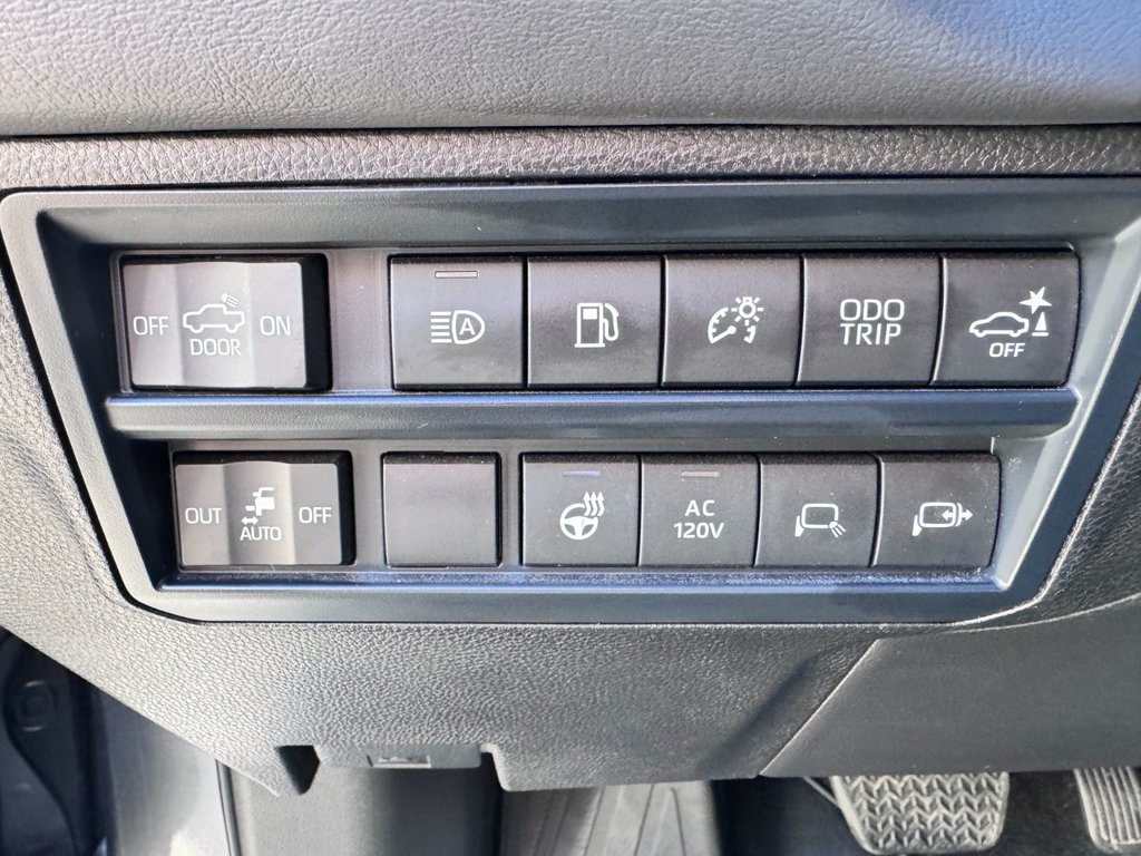 2025 Toyota Tundra Platinum Hybrid adv pkg in Grand Falls, New Brunswick - 18 - w1024h768px