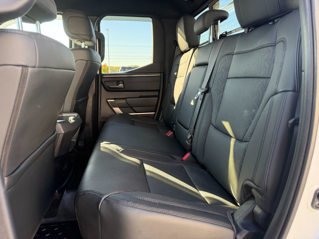 Toyota Tundra SR5 L 2025 à Grand-Sault, Nouveau-Brunswick - 14 - w1024h768px