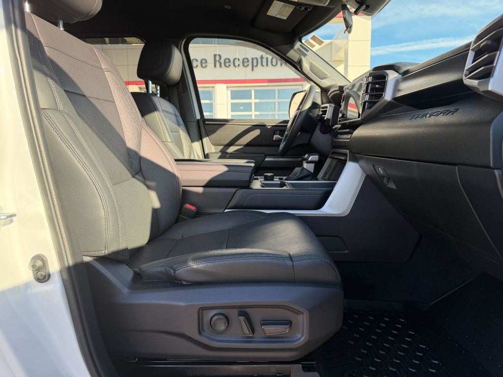 Toyota Tundra SR5 L 2025 à Grand-Sault, Nouveau-Brunswick - 10 - w1024h768px