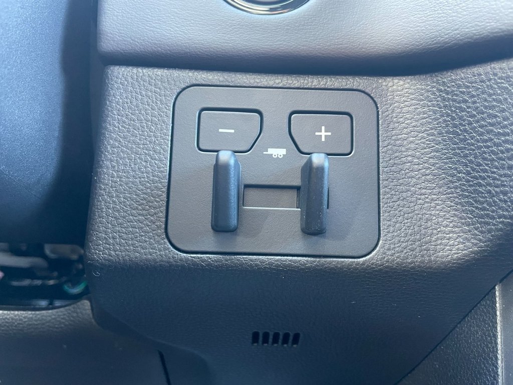 Toyota Tundra Platinum Hybrid w/advanced pkg 2026 à Grand-Sault, Nouveau-Brunswick - 19 - w1024h768px