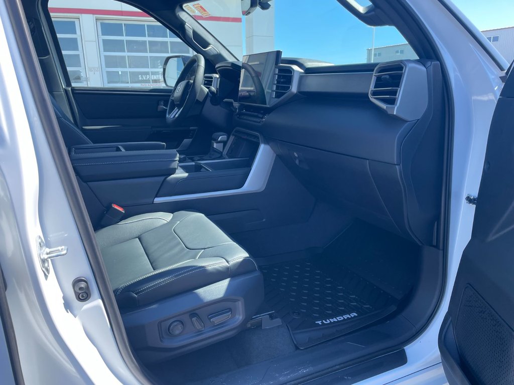 Toyota TUNDRA HYBRID CREWMAX LIMITED NIGHTSHADE 2026 à Grand-Sault, Nouveau-Brunswick - 10 - w1024h768px