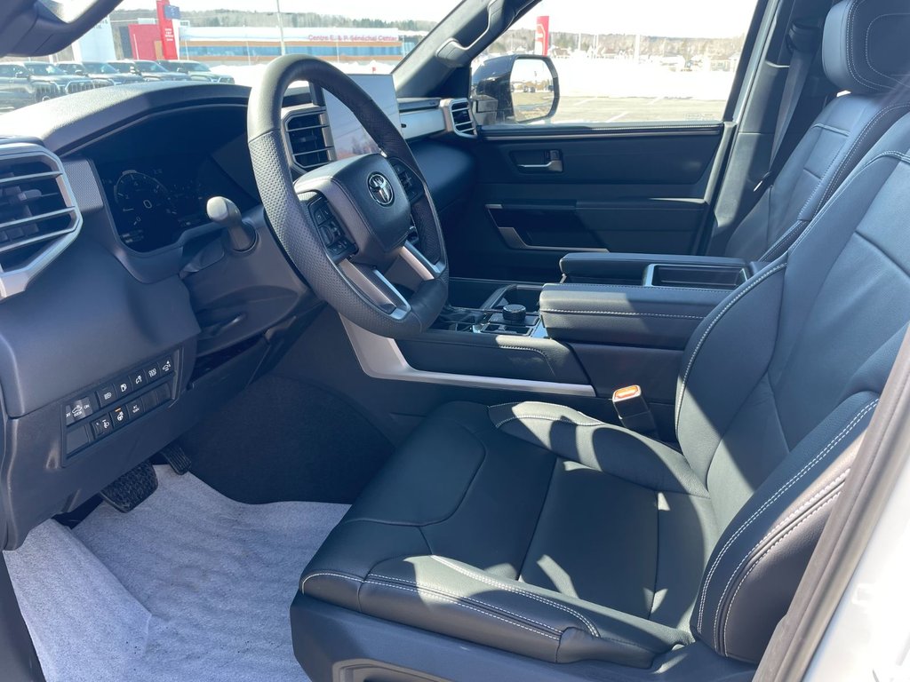 Toyota TUNDRA HYBRID CREWMAX LIMITED NIGHTSHADE 2026 à Grand-Sault, Nouveau-Brunswick - 15 - w1024h768px