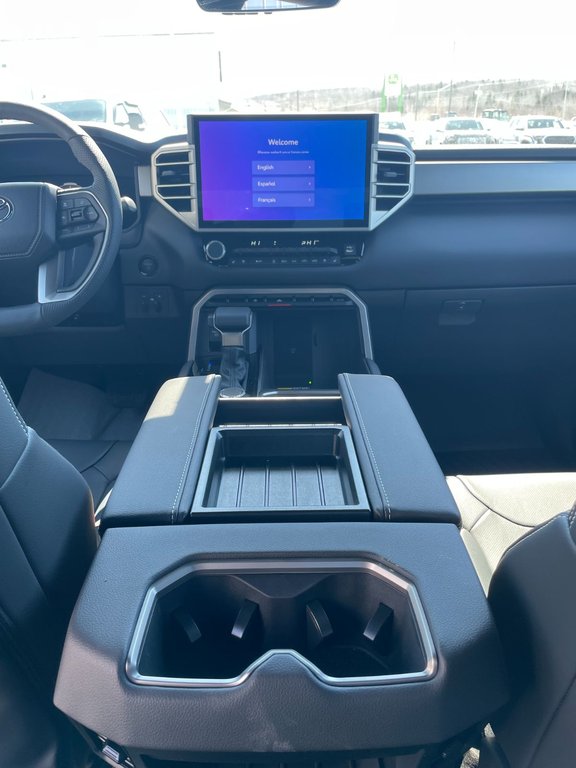 Toyota TUNDRA HYBRID CREWMAX LIMITED NIGHTSHADE 2026 à Grand-Sault, Nouveau-Brunswick - 14 - w1024h768px