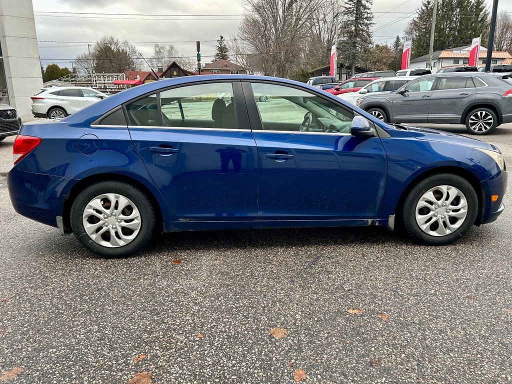 2012 Chevrolet Cruze LT Turbo+ w/1SB in Mont-Laurier, Quebec - 4 - w1024h768px