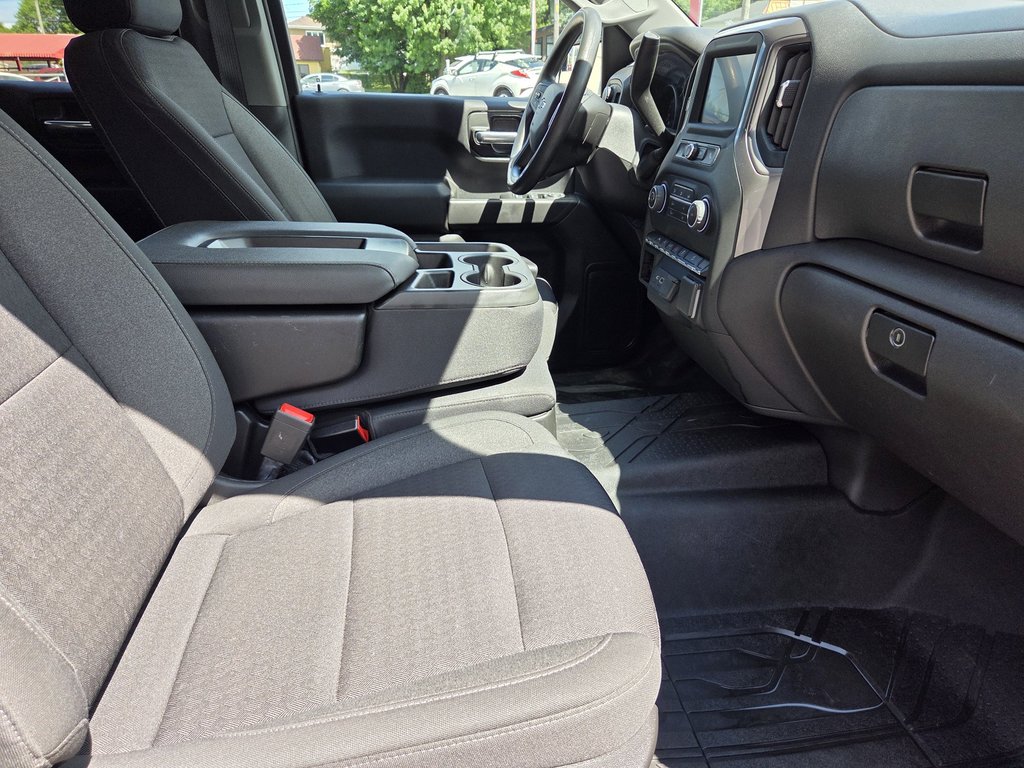 2022 Chevrolet Silverado 1500 Custom Trail Boss 4x4 in Mont-Laurier, Quebec - 11 - w1024h768px