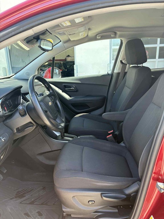 2018 Chevrolet Trax LT (AWD) in Mont-Laurier, Quebec - 9 - w1024h768px