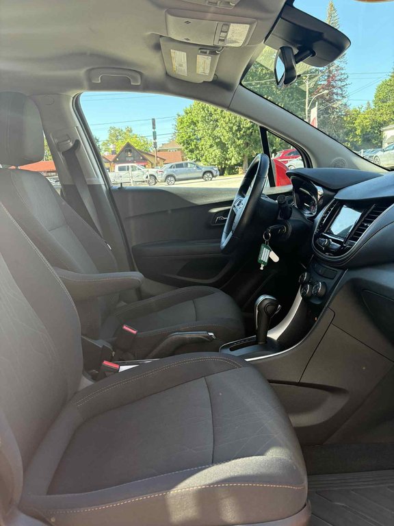 2018 Chevrolet Trax LT (AWD) in Mont-Laurier, Quebec - 10 - w1024h768px