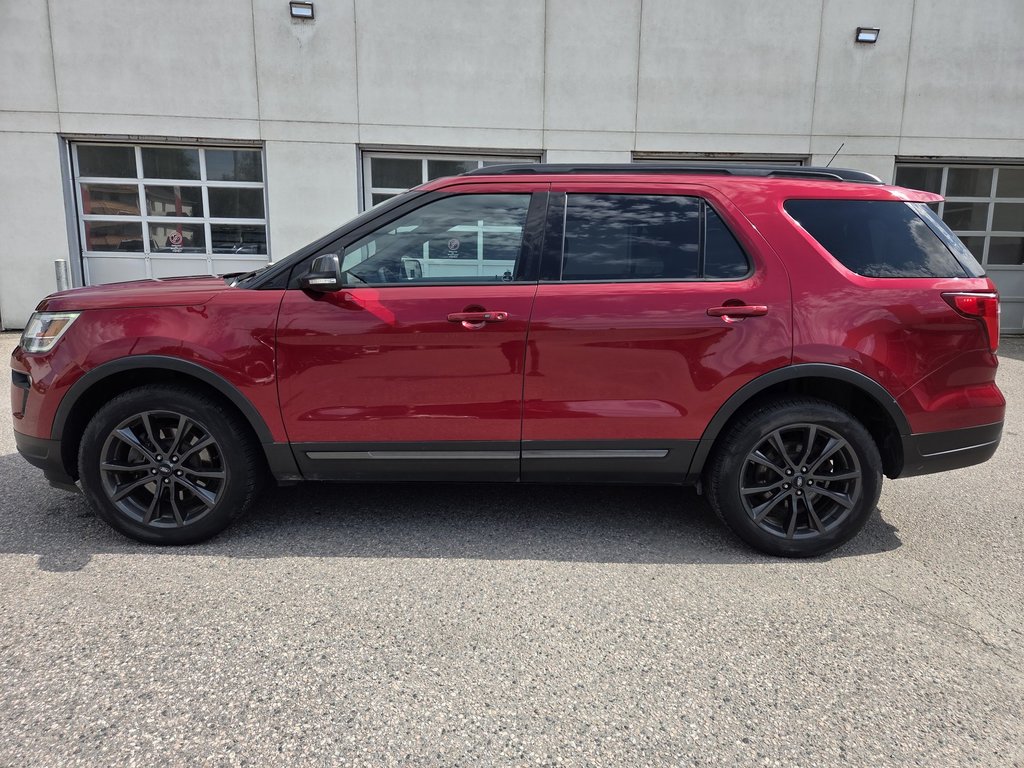 2018 Ford Explorer XLT (AWD) in Mont-Laurier, Quebec - 9 - w1024h768px