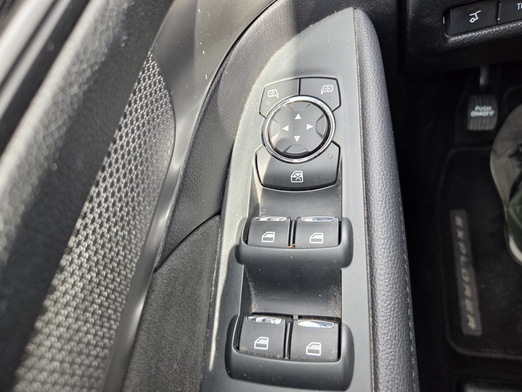 2018 Ford Explorer XLT (AWD) in Mont-Laurier, Quebec - 14 - w1024h768px