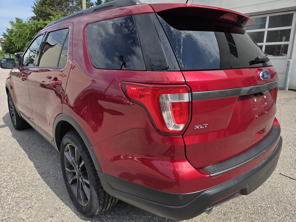 2018 Ford Explorer XLT (AWD) in Mont-Laurier, Quebec - 8 - w1024h768px