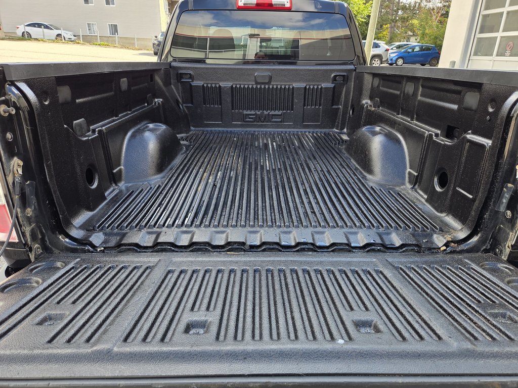 2015 GMC Canyon 4x4 in Mont-Laurier, Quebec - 7 - w1024h768px