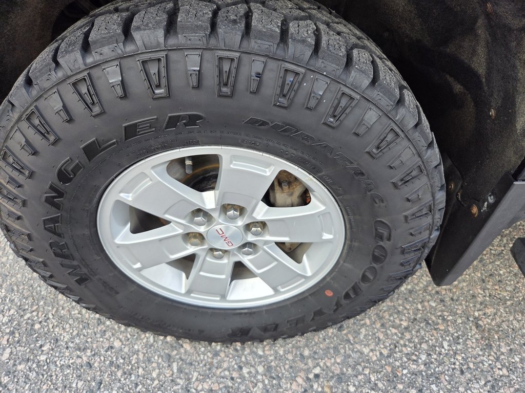 2015 GMC Canyon 4x4 in Mont-Laurier, Quebec - 9 - w1024h768px