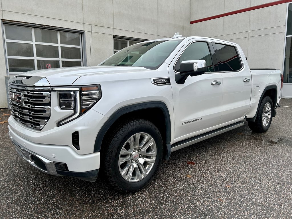 2022 GMC Sierra 1500 Denali CrewCab 4x4 in Mont-Laurier, Quebec - 1 - w1024h768px