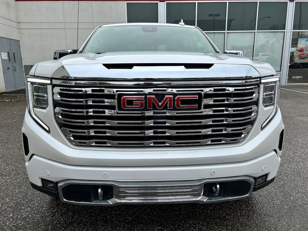 2022 GMC Sierra 1500 Denali CrewCab 4x4 in Mont-Laurier, Quebec - 2 - w1024h768px