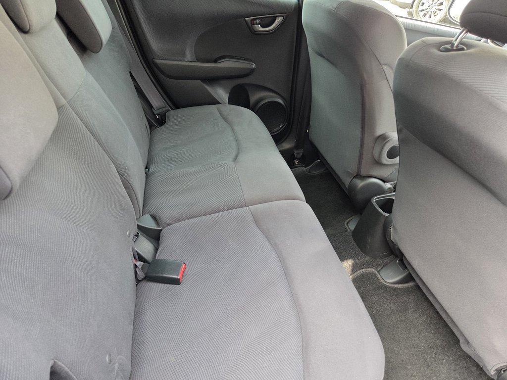 2012 Honda Fit LX (A/C) in Mont-Laurier, Quebec - 12 - w1024h768px
