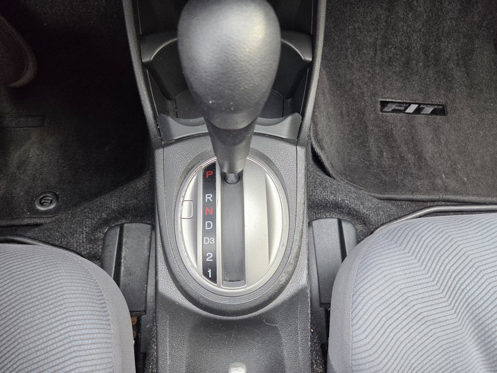 2012 Honda Fit LX (A/C) in Mont-Laurier, Quebec - 14 - w1024h768px