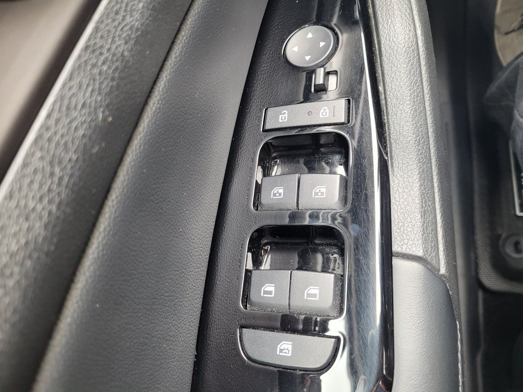 Kia Sportage Hybrid EX (AWD) 2023 à Mont-Laurier, Québec - 15 - w1024h768px