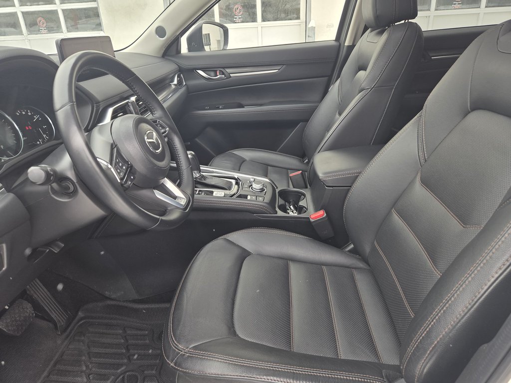 2023 Mazda CX-5 GT in Mont-Laurier, Quebec - 10 - w1024h768px